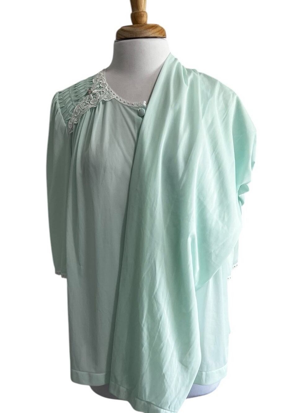 Lorraine Womens M Mint Green Pajamas Set Silky Nylon Granny Loungewear